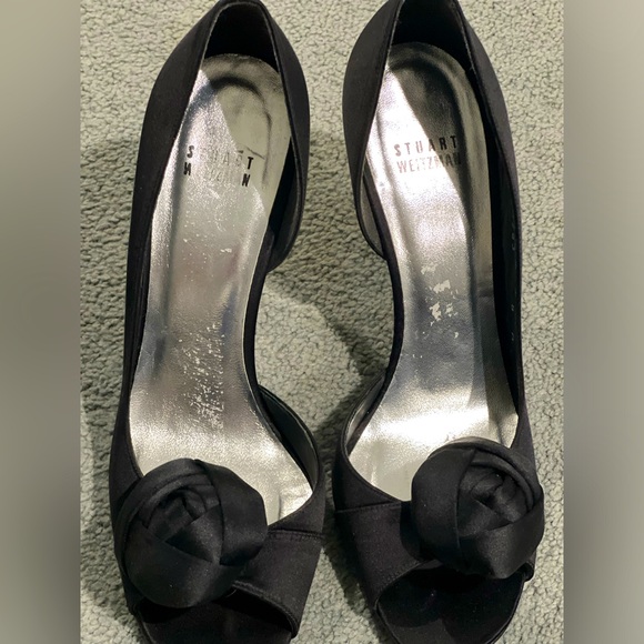 Stuart Weitzman Black satin rose - Picture 3 of 8